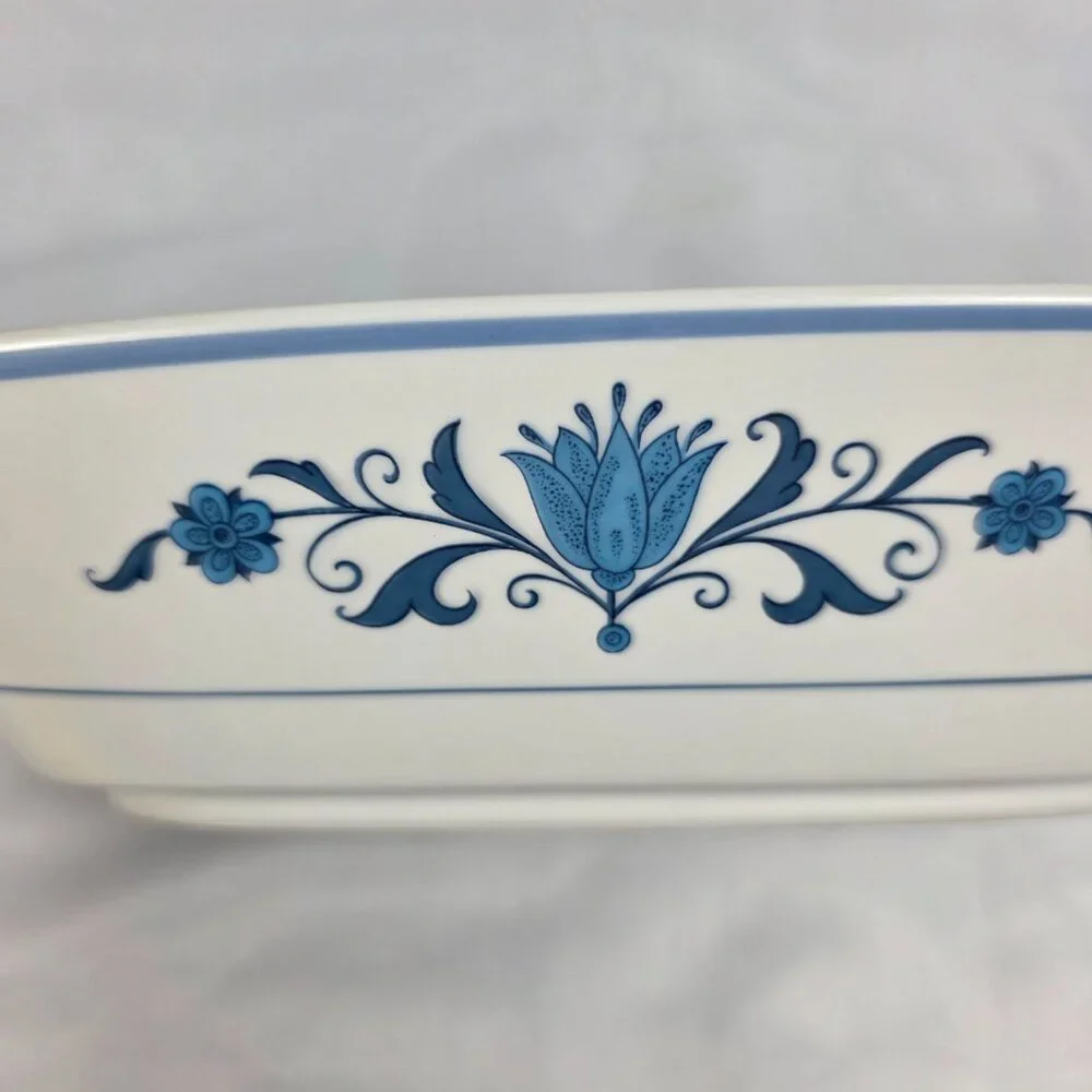 Noritake Blue Haven 9 Inch Rectangle Serving Bowl Blue Flowers & Bands